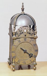Reloj de linterna